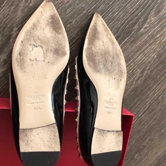 Valentino  Garavani rockstud black patent shoes - Picture 4 of 5